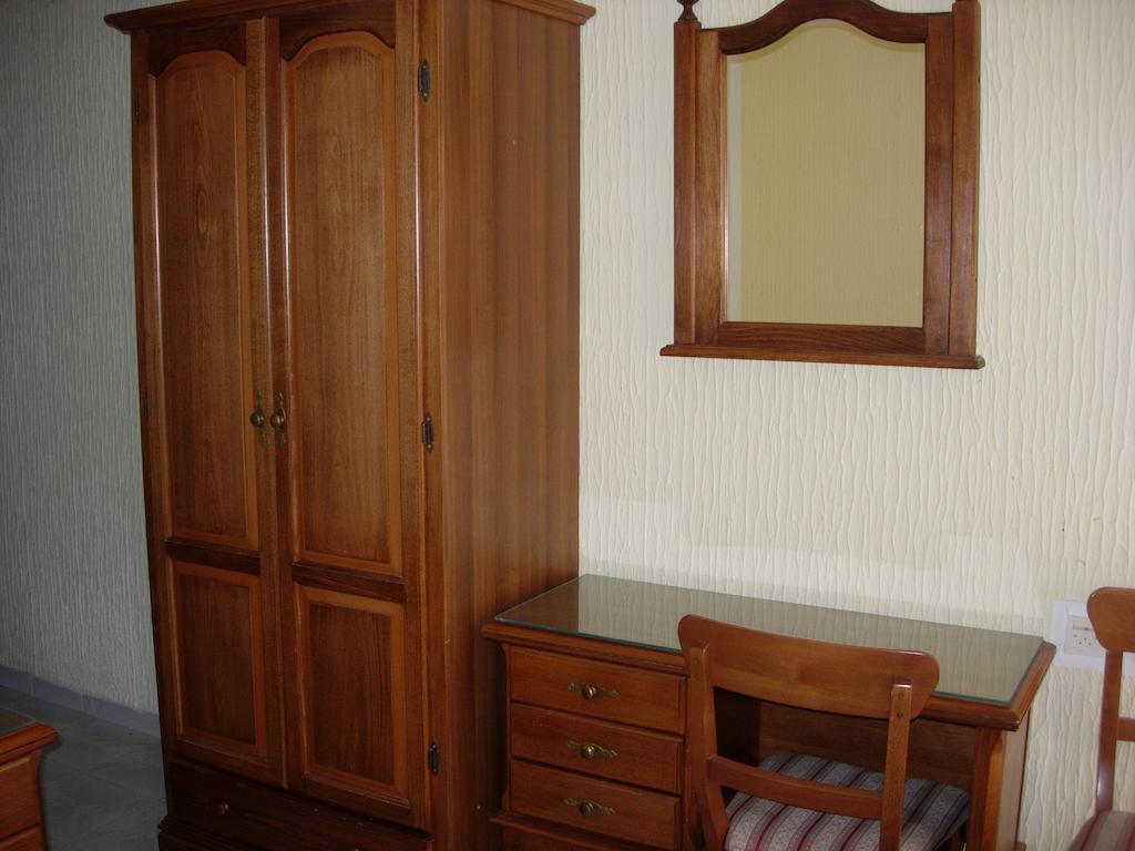 Rooms & Apartments Anka バール 部屋 写真